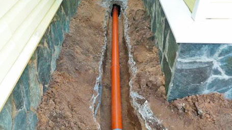 Глубина закладки канализационных труб в частном доме.